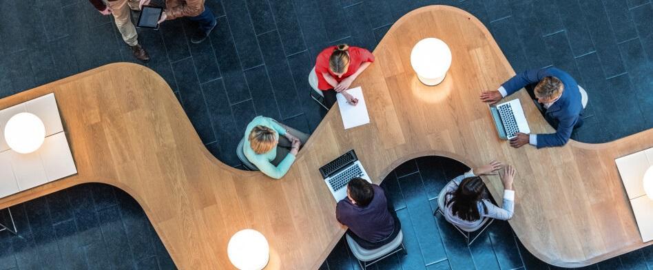 エーオンソリューションズジャパンのヘッダー