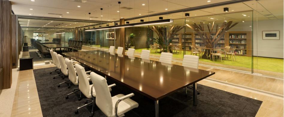 アイ・アールジャパンのヘッダー