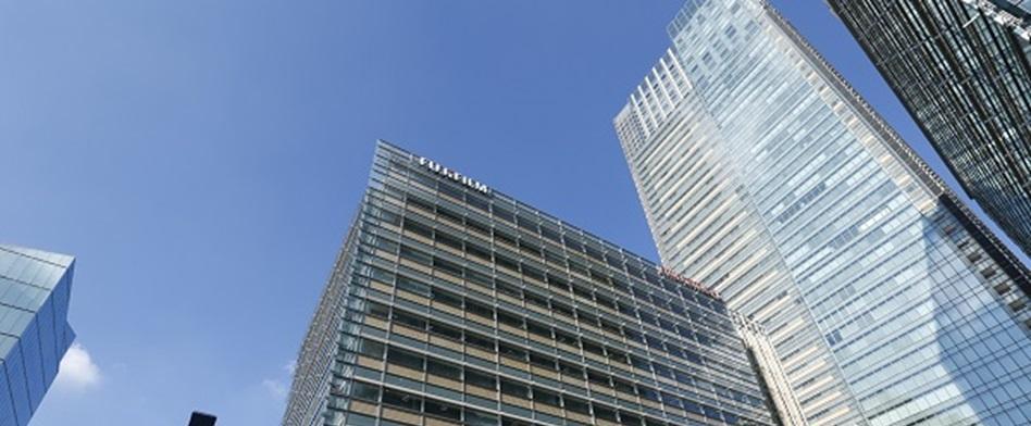 富士フイルムのヘッダー